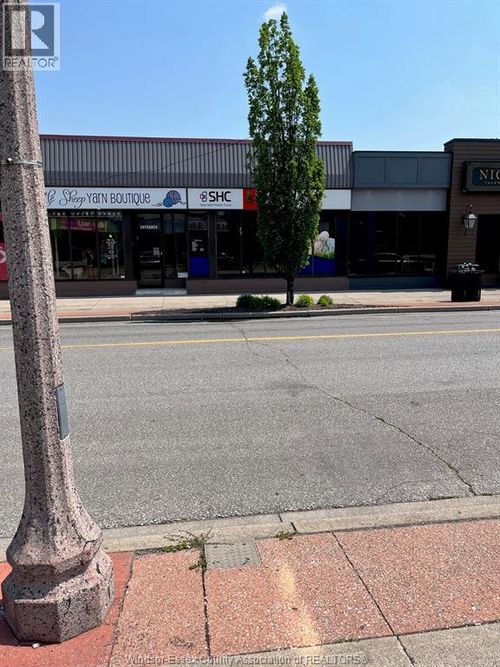 521 Erie E, Windsor, ON, N9A3X8 | Card Image