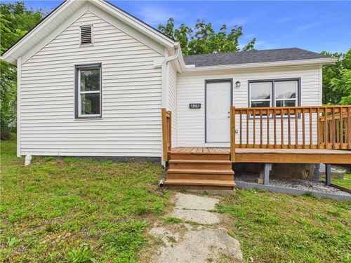 409 W Culton St, Warrensburg, MO, 64093-1621 | Card Image