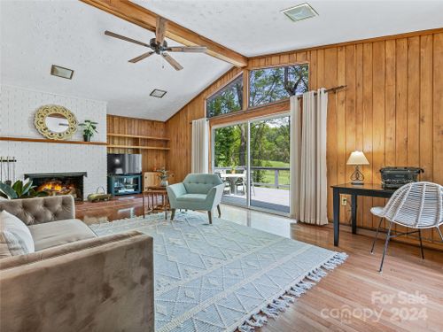 29 Robinhood Road, Asheville, NC, 28804 | Card Image