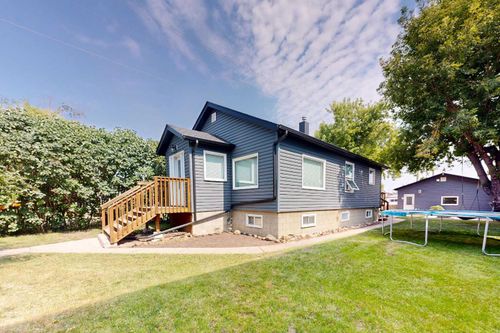 5013 48 St, Stettler, AB, T0C2L0 | Card Image