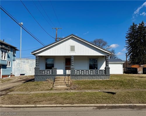 222 Sycamore St, Coshocton, OH, 43812-1145 | Card Image
