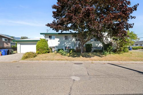 45675 Marshall Ave, Chilliwack, BC, V2P6N3 | Card Image