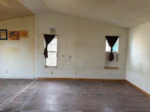 5325 S Main Street, Wichita, KS, 67217 | Card Image