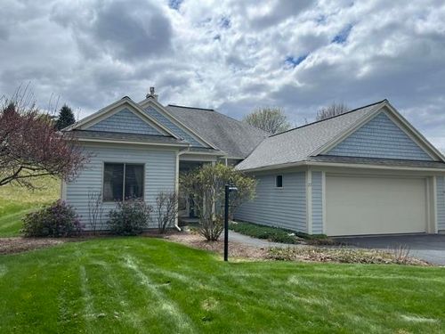 27 Fountain Way, West Lebanon, NH, 03784-1238 | Card Image