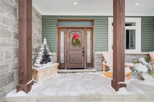 21 Paxton St, Holyrood, ON, N0G2B0 | Card Image