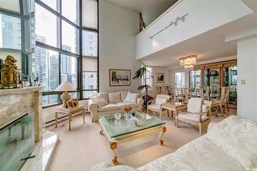 1902-738 Broughton St, Vancouver, BC, V6G3A7 | Card Image
