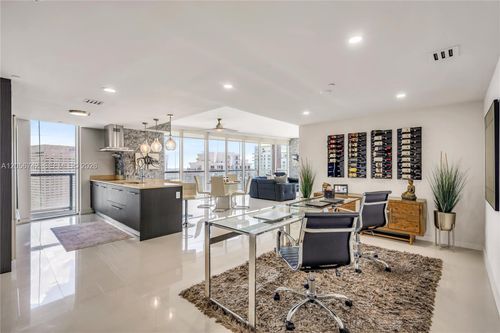 3702-495 Brickell Ave, Miami, FL, 33131-2769 | Card Image