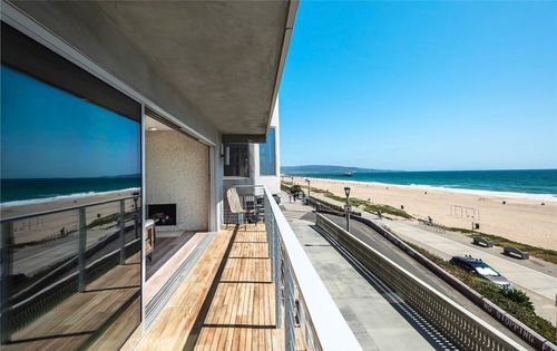 2208 The Strand, Manhattan Beach, CA, 90266-6524 | Card Image