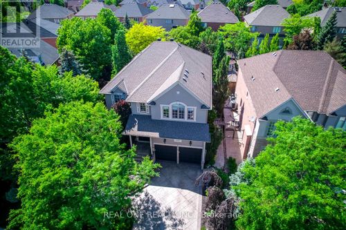 1517 Craigleith Rd, Oakville, ON, L6H7W3 | Card Image