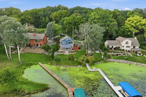 5601 Scenery Drive, Waterford, WI, 53185 | Card Image