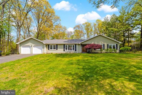 7 Michelle St, MONROE TOWNSHIP, NJ, 08831-8620 | Card Image