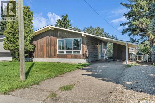 106 Wood Cres, Assiniboia, SK, S0H0B0 | Card Image