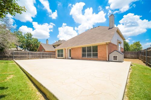 4500 Shady Hollow Dr, Fort Worth, TX, 76123-2928 | Card Image