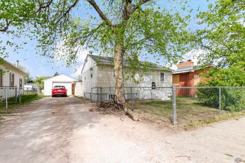 825 Holcomb Ave, Rapid City, SD, 57701-1226 | Card Image