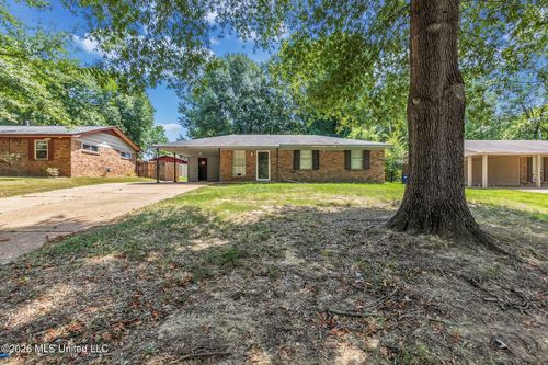 5698 Crestwood Drive, Horn Lake, MS, 38637 | Card Image