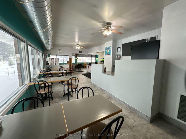 29 Broadway Ave, House other with 2 bedrooms, 1 bathrooms and 40 parking in King Kirkland ON | Image 10