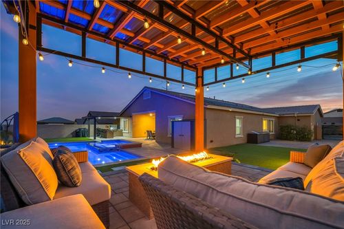 10164 Sweet Holly Pl, Las Vegas, NV, 89149-4052 | Card Image