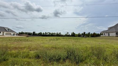 1067 Zoe Ct, Lake Charles, LA, 70605-0648 | Card Image