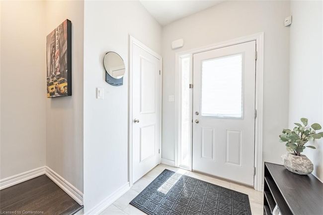 3 Pinot Cres, Townhouse with 3 bedrooms, 3 bathrooms and 3 parking in Stoney Creek ON | Image 5