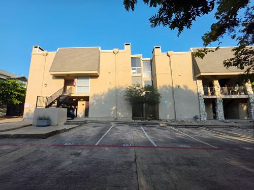 214-4044 Buena Vista Street, Dallas, TX, 75204 | Card Image