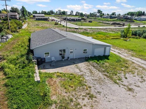 1909 7th Ave, Belle Fourche, SD, 57717-2347 | Card Image