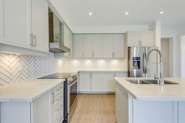15 Dalecrest Rd, House other with 7 bedrooms, 6 bathrooms and 4 parking in Brampton ON | Image 14