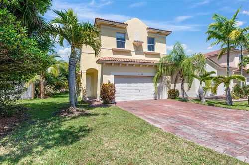 2302-2302 Ne 37th Ter, Homestead, FL, 33033-5140 | Card Image