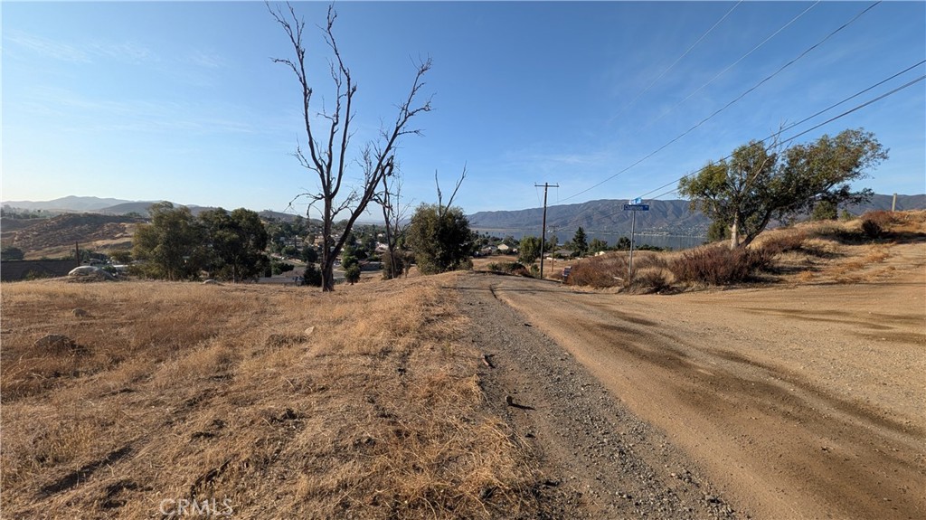 Land in Lake Elsinore 3