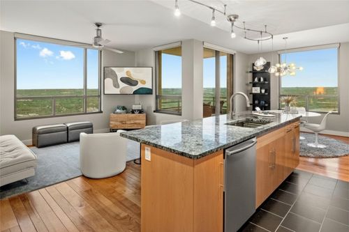 3603-300 Bowie St, Austin, TX, 78703-4683 | Card Image