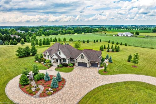 46 Anita Dr, Wellesley, ON, N0B2T0 | Card Image