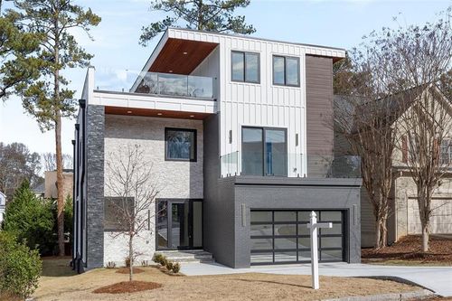 2374 Logan Cir Ne, Brookhaven, GA, 30319-3850 | Card Image