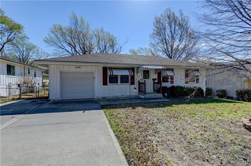 11003 Herrick Ave, Kansas City, MO, 64134-3450 | Card Image