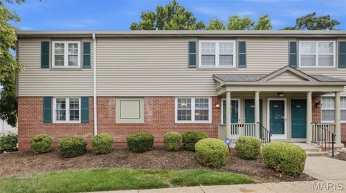 1443 Bobolink Pl, Brentwood, MO, 63144-1128 | Card Image