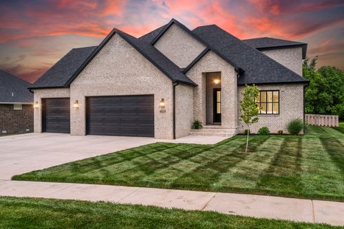 4531 E Hidden Oak St, Springfield, MO, 65802-3682 | Card Image