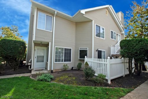 25 Stevens Ct, Bedminster, NJ, 07921-1843 | Card Image