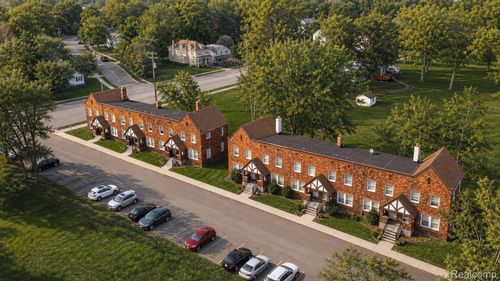 25 Maynard Ct, Pontiac, MI, 48342-2534 | Card Image