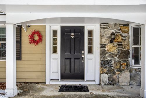 11 Smokerise Dr, Chelmsford, MA, 01824-4424 | Card Image