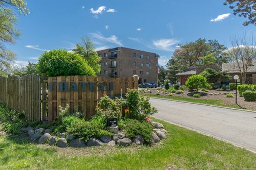 apt-112a-239 Mill Rd, Addison, IL, 60101-2458 | Card Image