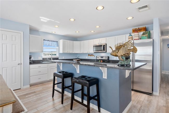646 Copano Ridge Rd, House other with 5 bedrooms, 3 bathrooms and 5 parking in Rockport TX | Image 16