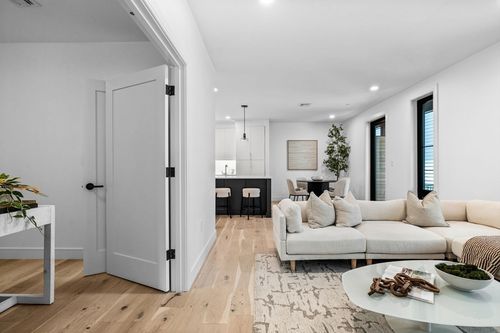 404-33 A St, Boston, MA, 02127-1030 | Card Image