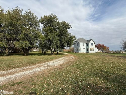 2510 Washington Ave, Eagle Grove, IA, 50533-8704 | Card Image