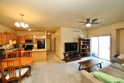 11-1815 Sw White Birch Cir, Ankeny, IA, 50023-7222 | Card Image