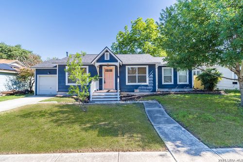 439 Astor St, San Antonio, TX, 78210-5105 | Card Image