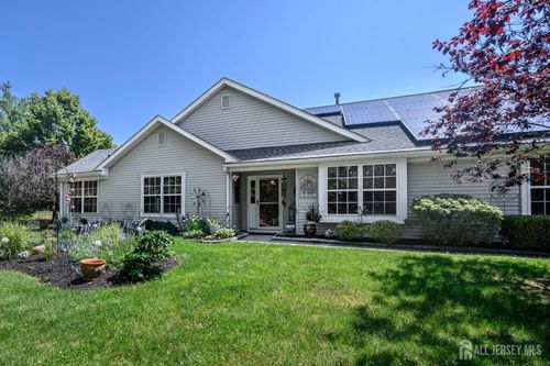 17 Strawberry Ln, Lakewood, NJ, 08701-5722 | Card Image