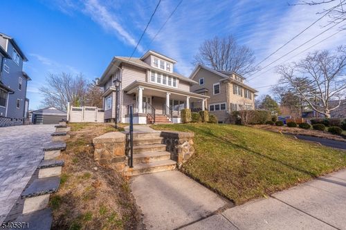 837 Park Ave, Elizabeth, NJ, 07208-1264 | Card Image