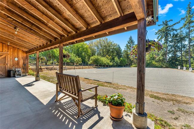 6140 Lakes Rd, House other with 5 bedrooms, 5 bathrooms and 4 parking in Duncan BC | Image 45