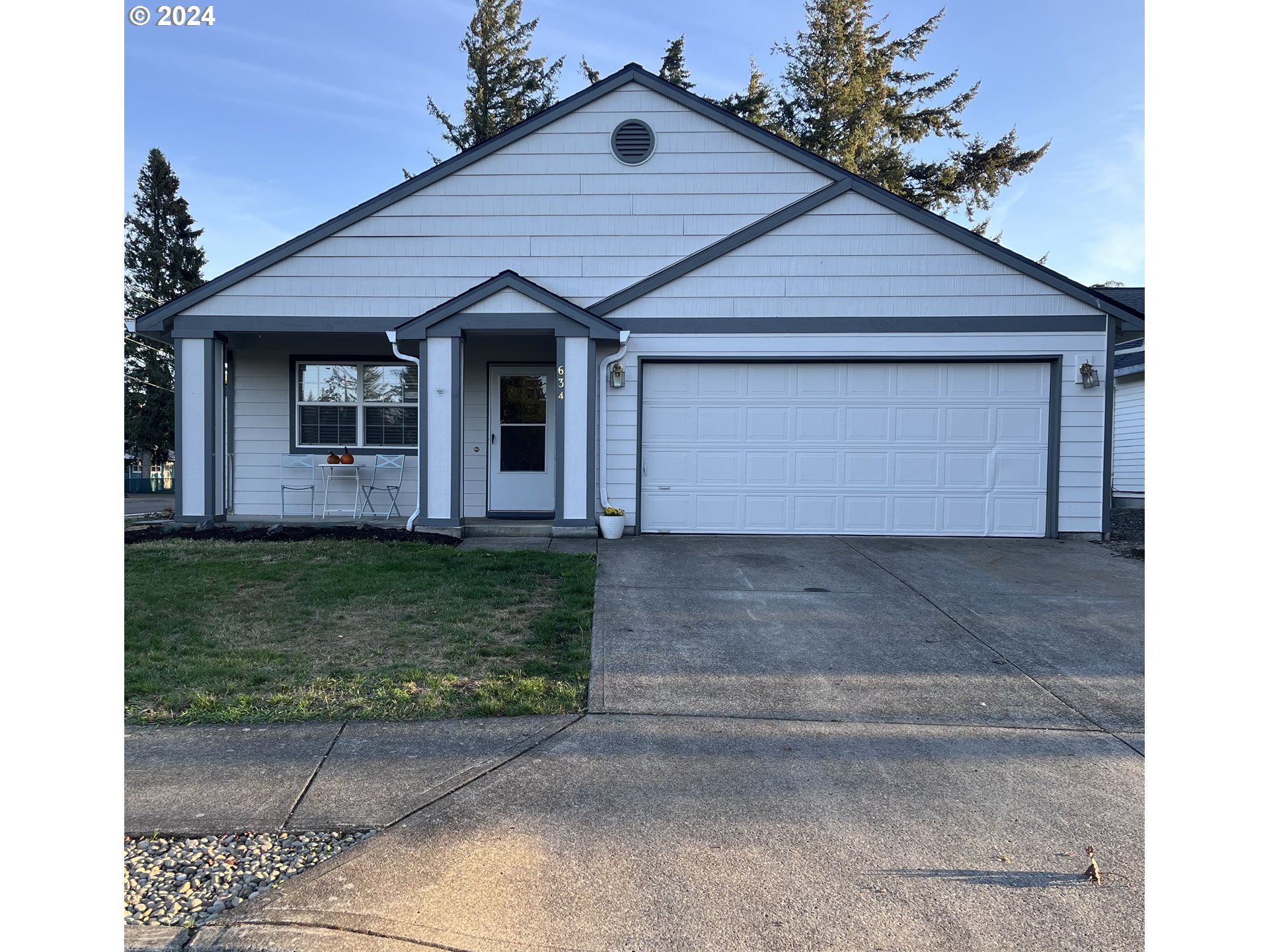 12th St, Troutdale, OR 97060