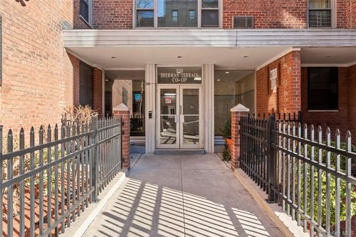 1b-1010 Sherman Ave, Bronx, NY, 10456-6140 | Card Image