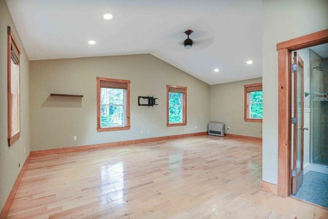 20 Old County Rd, House other with 3 bedrooms, 3 bathrooms and null parking in Cape Neddick ME | Image 22