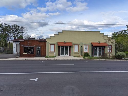 g-310 N Main St, Phoenix, OR, 97535-0079 | Card Image